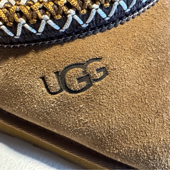 UGG women’s Tan Tasman Suede Slippers size 10 - Picture 12 of 13